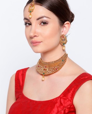 Pellentesque sagittis risus